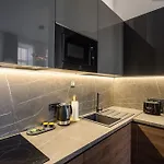 Merkela In The Center With Balcony * ريغا