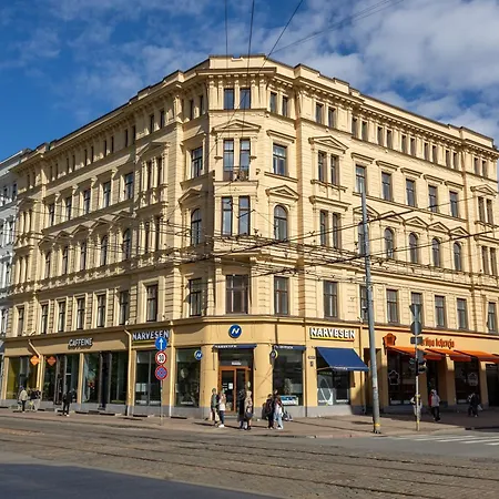 Merkela In The Center With Balcony شقة *