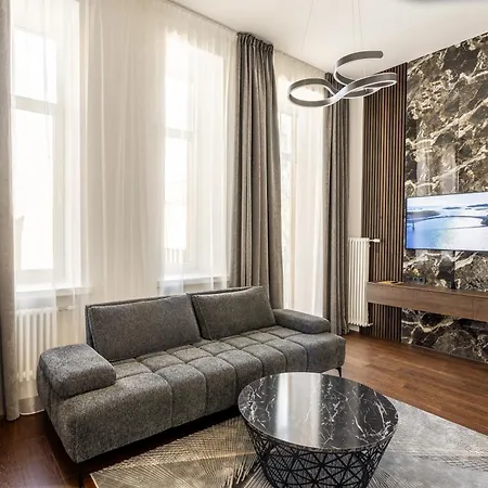 Merkela In The Center With Balcony