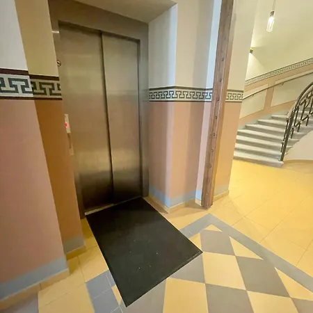 Merkela In The Center With Balcony Riga